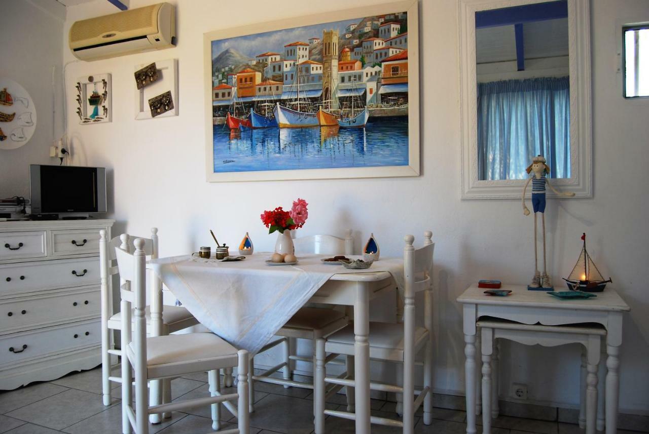 Killini Cottage Studio The Small Cyclades Kastro-Kyllini Экстерьер фото